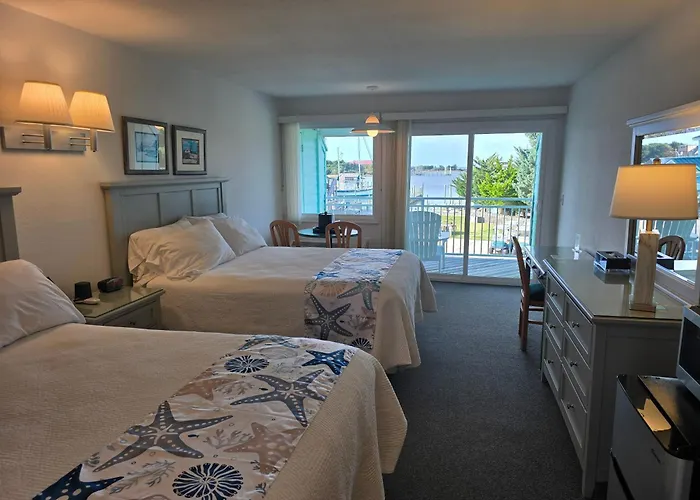 The Ocracoke Harbor Inn