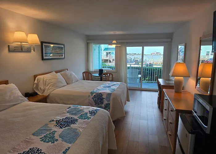 The Ocracoke Harbor Inn